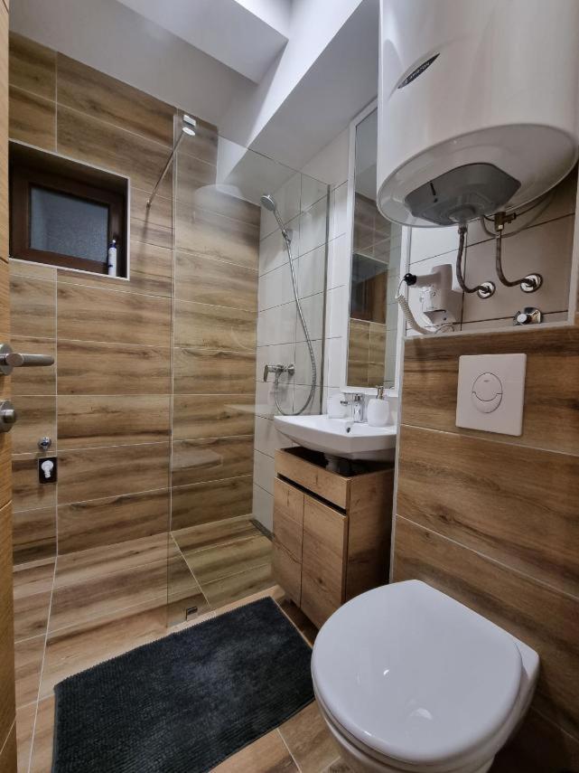 Apartman Kutak ยาโฮรินา ภายนอก รูปภาพ