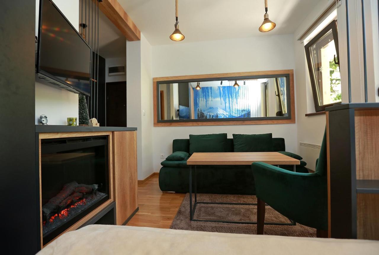 Apartman Kutak ยาโฮรินา ภายนอก รูปภาพ